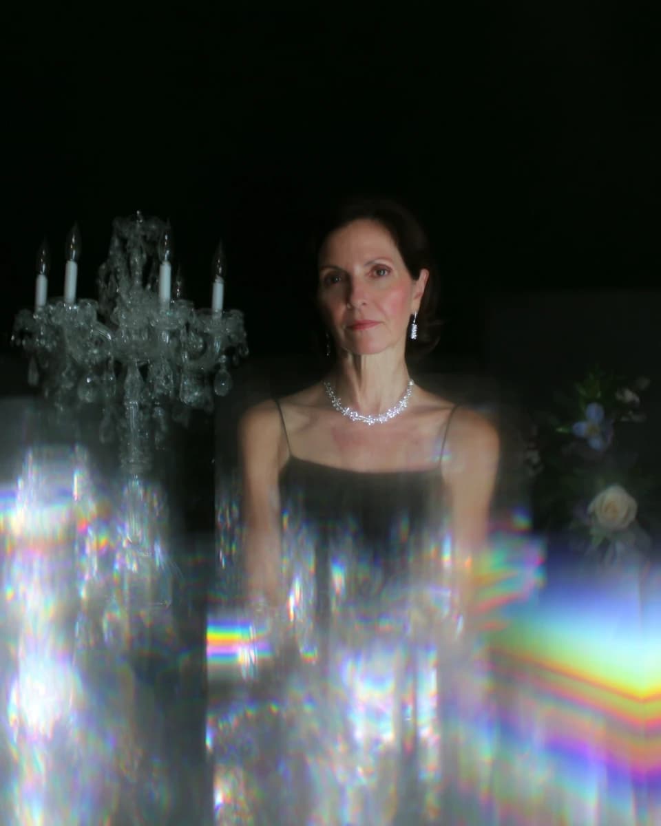 Mirror-Layered Fashion Scene